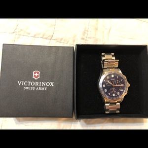 Victorinox Swiss Army Watch - model 241497